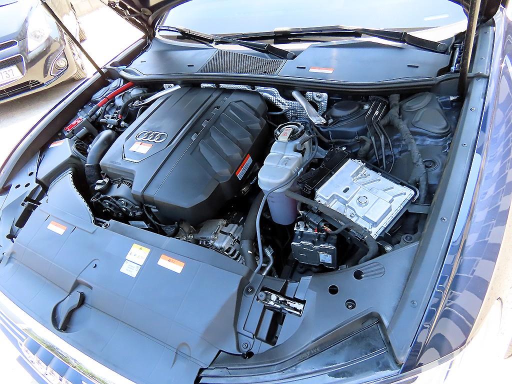 Audi A6 — photo 19