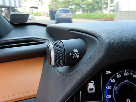 Lexus UX — photo 12