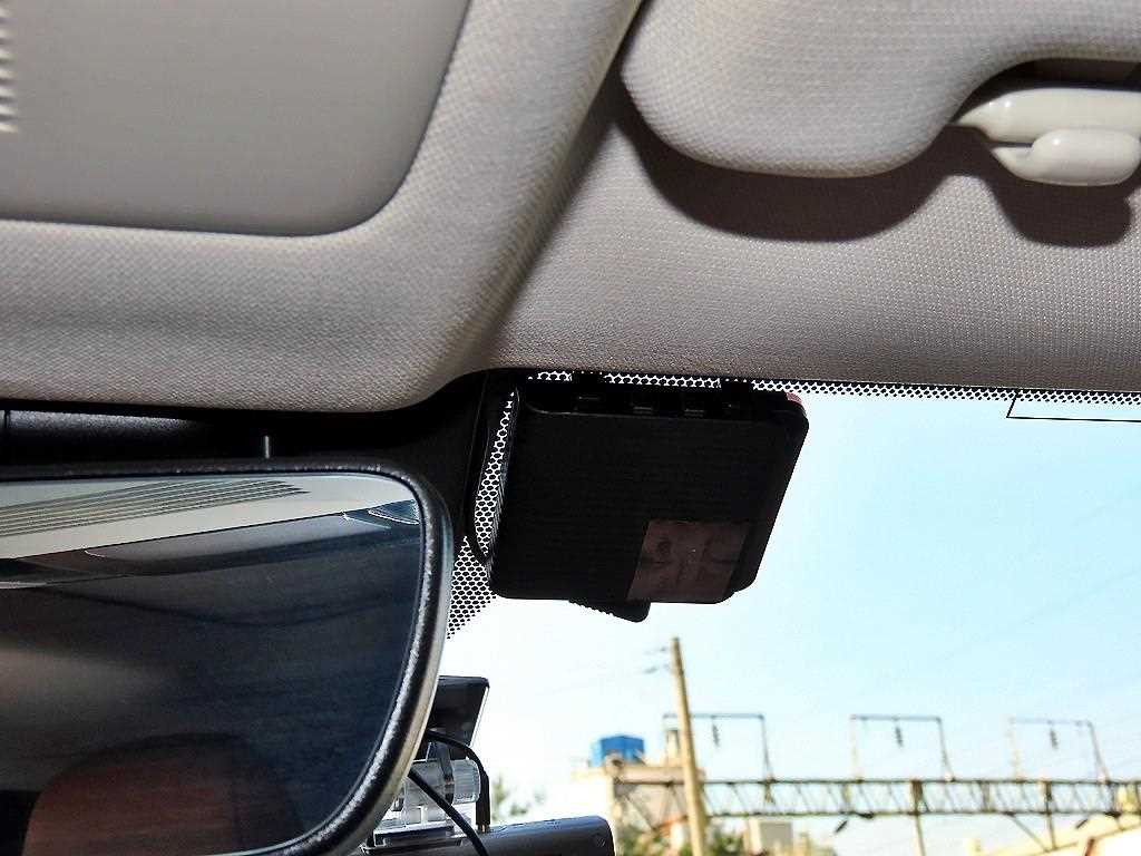 Lexus UX — photo 15