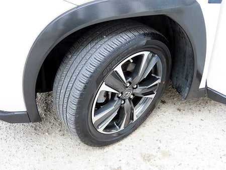 Lexus UX — photo 20
