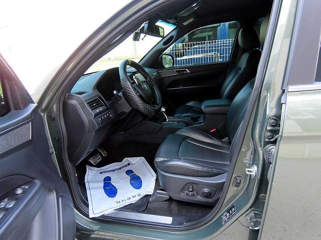 KGM Rexton — photo 05