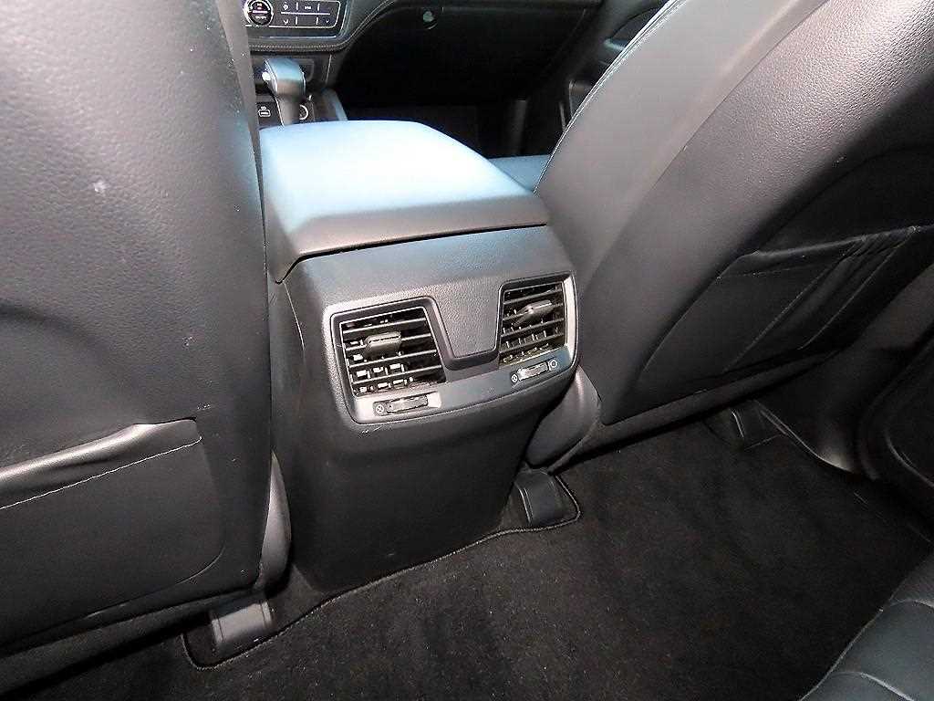 KGM Rexton — photo 18