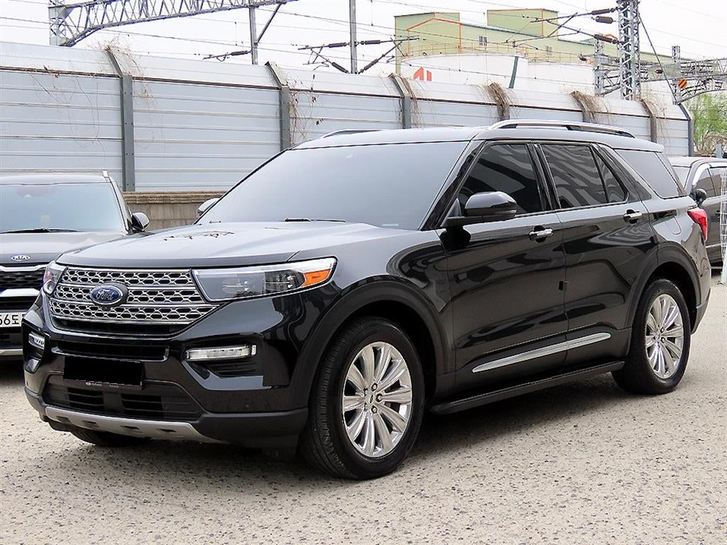Ford Explorer — photo 02