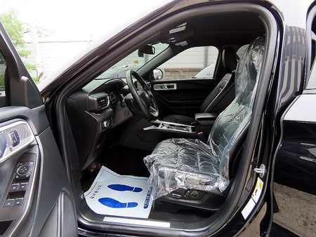 Ford Explorer — photo 05