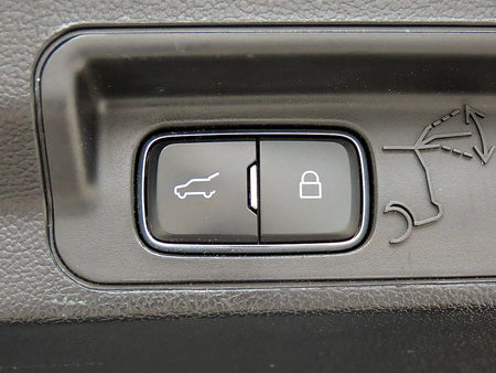 Ford Explorer — photo 16