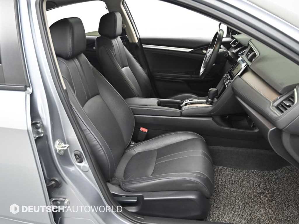 Honda Civic — photo 10
