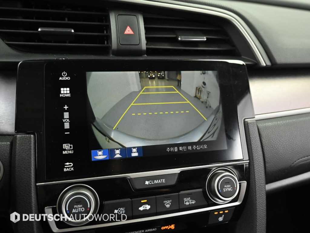 Honda Civic — photo 15