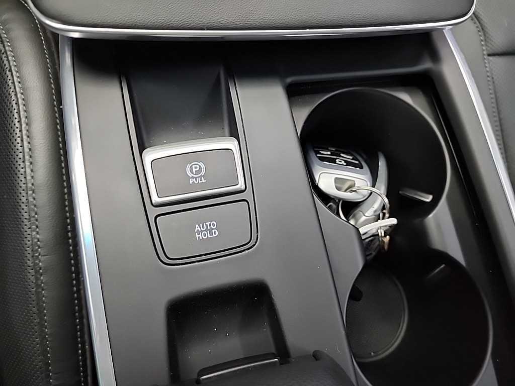 Hyundai Grandeur — photo 17