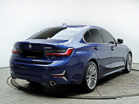 BMW 3-Series — photo 04