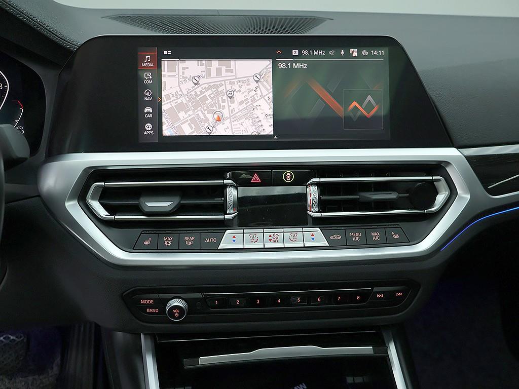 BMW 3-Series — photo 09