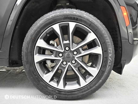 Jeep Cherokee — photo 05