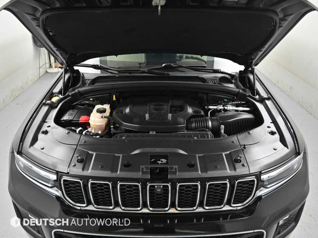Jeep Cherokee — photo 06