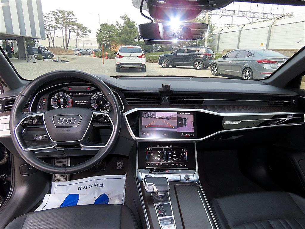Audi A6 — photo 07