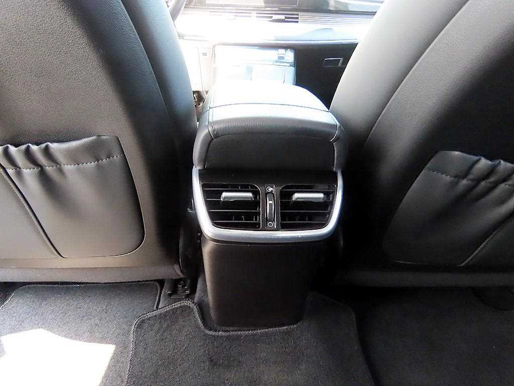 Hyundai Grandeur — photo 15