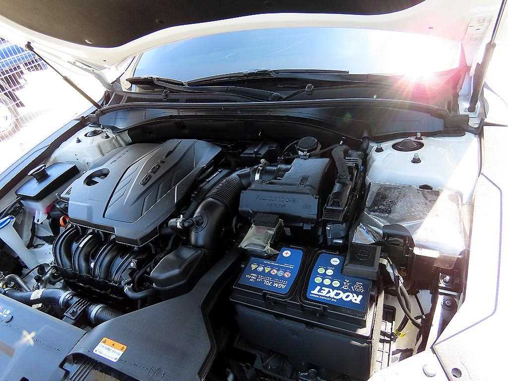 Hyundai Grandeur — photo 19