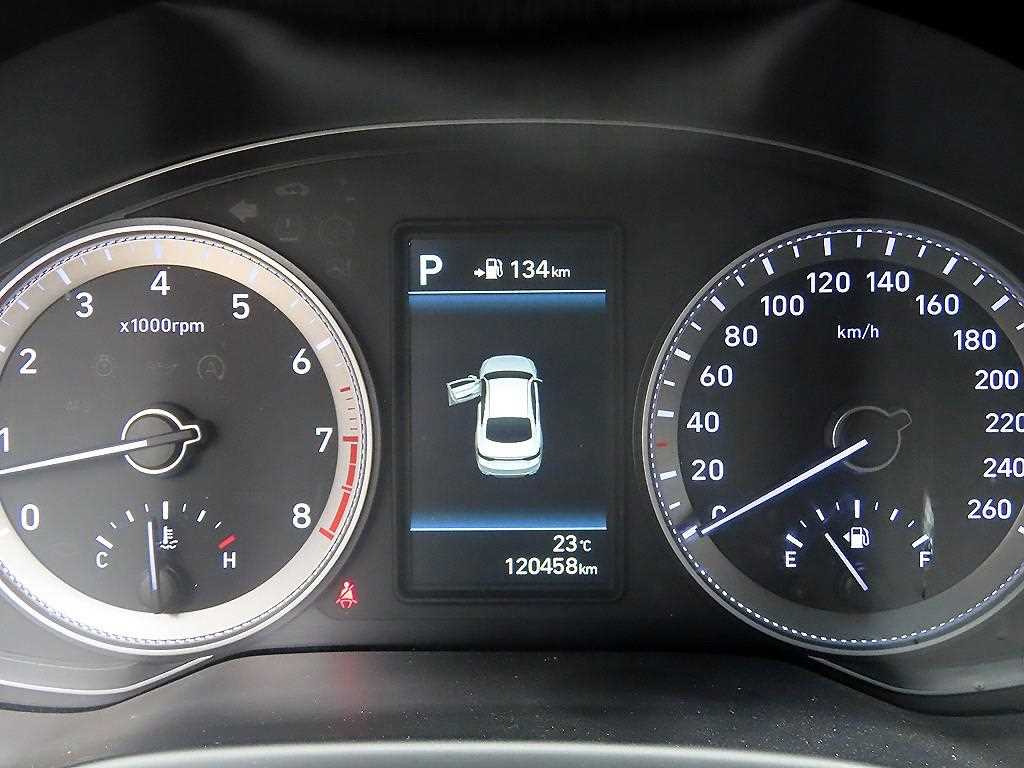 Hyundai Grandeur — photo 09