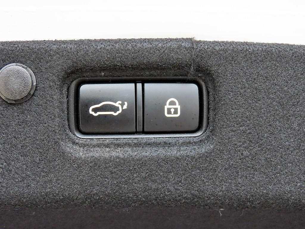 Hyundai Grandeur — photo 16