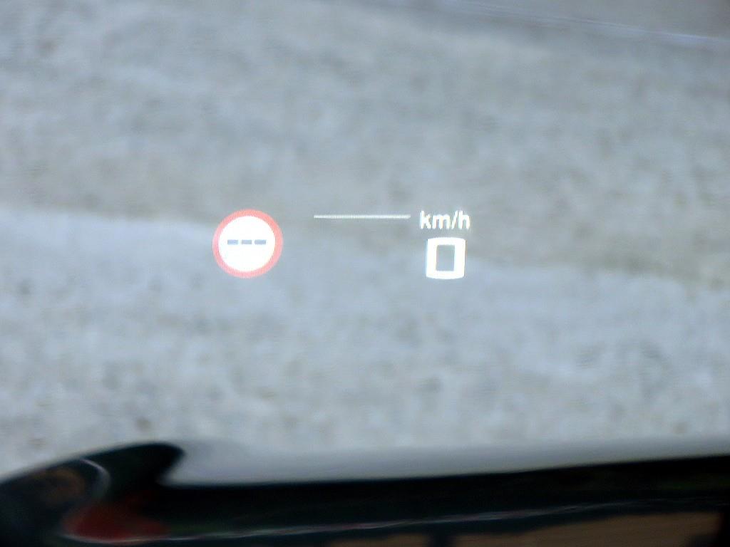 BMW 3-Series — photo 10