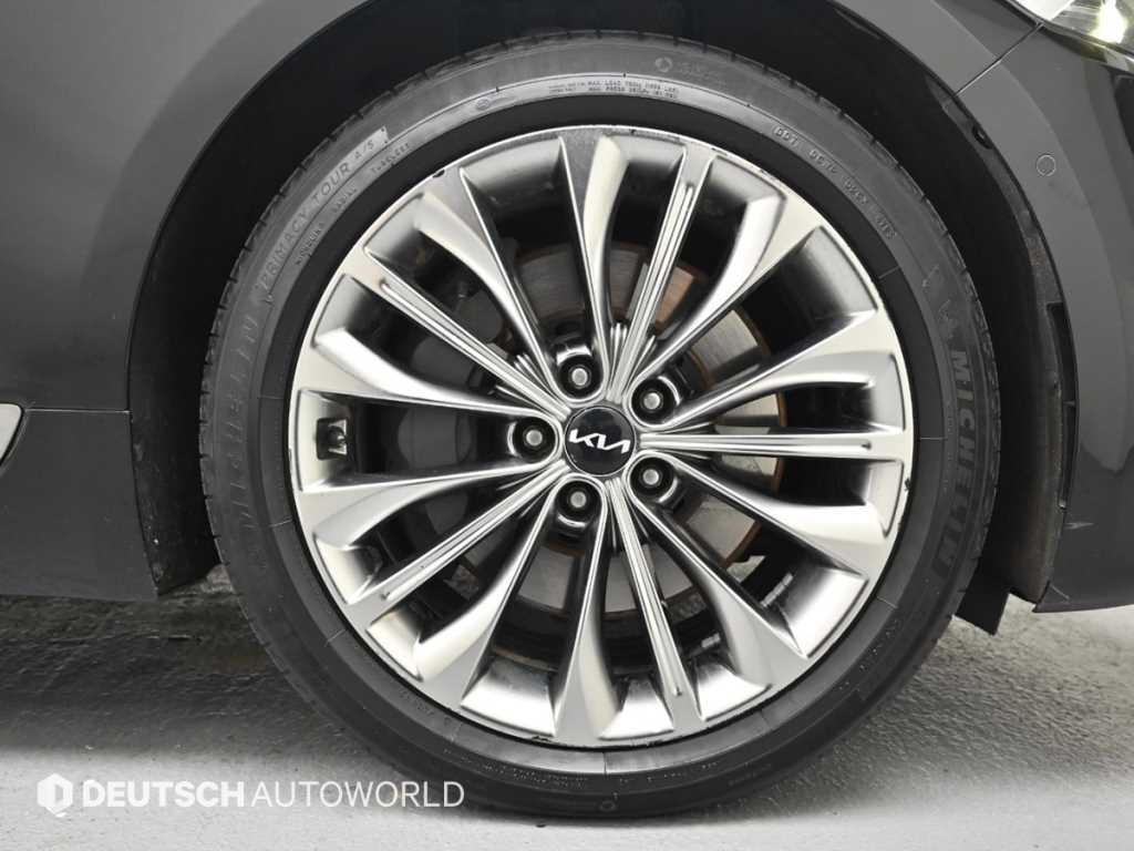 Kia K9 — photo 05