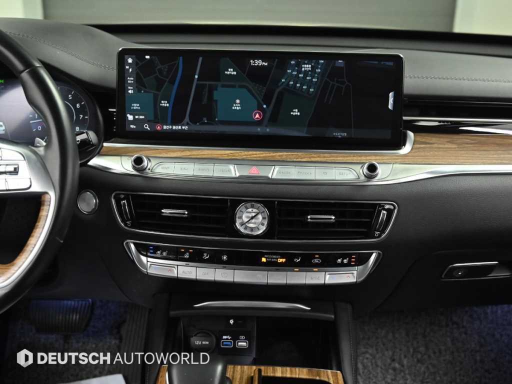 Kia K9 — photo 14