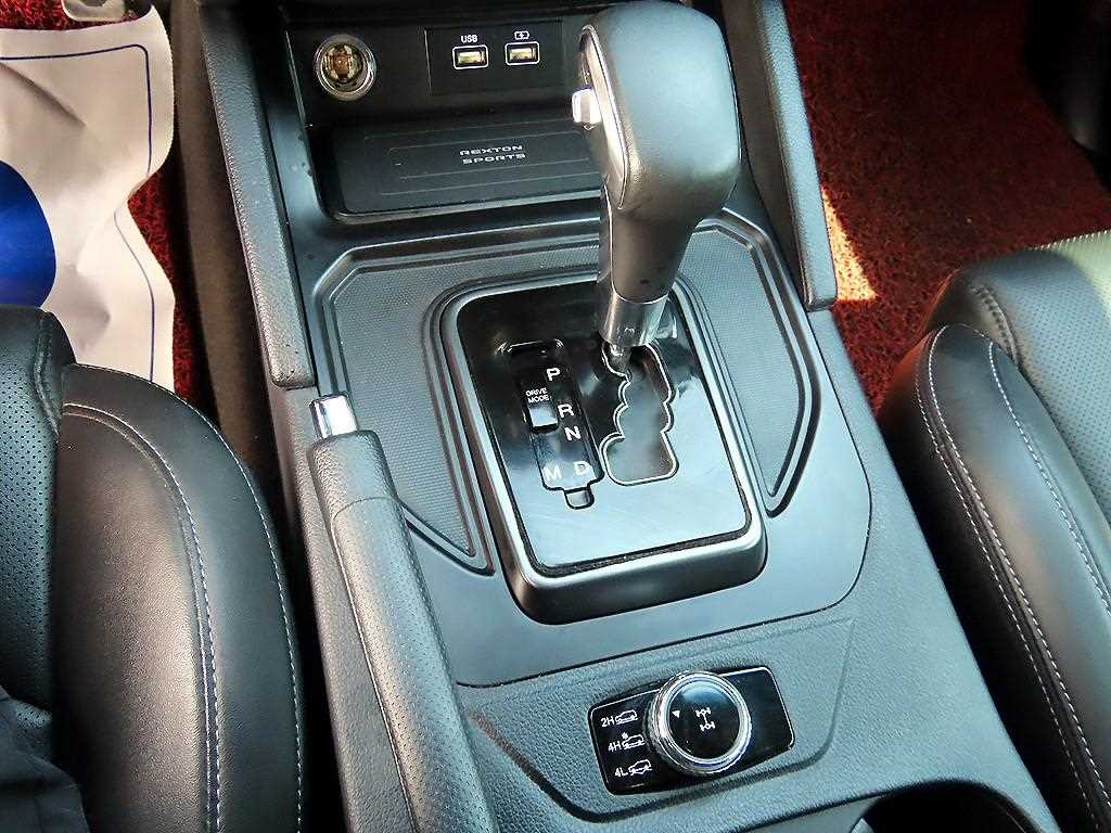 KGM Rexton — photo 10