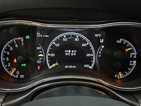 Jeep Cherokee — photo 06