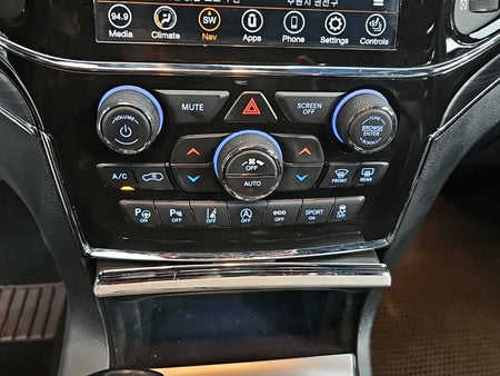 Jeep Cherokee — photo 10
