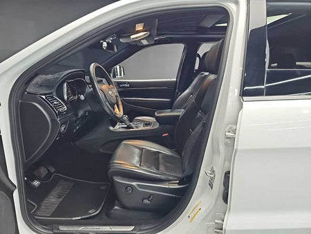 Jeep Cherokee — photo 11