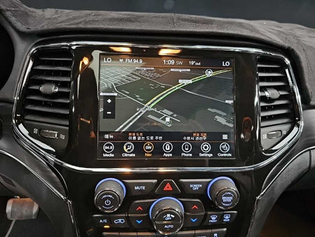Jeep Cherokee — photo 15