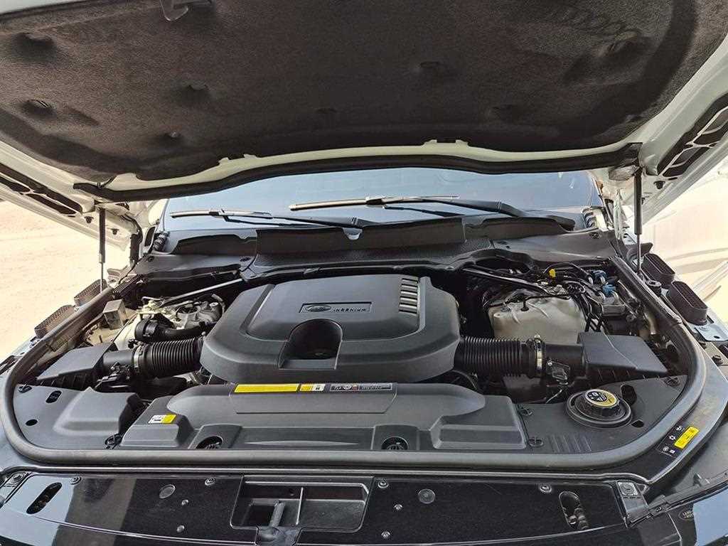 Land Rover Range Rover — photo 19