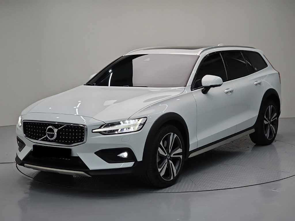 Volvo V60 — photo 01