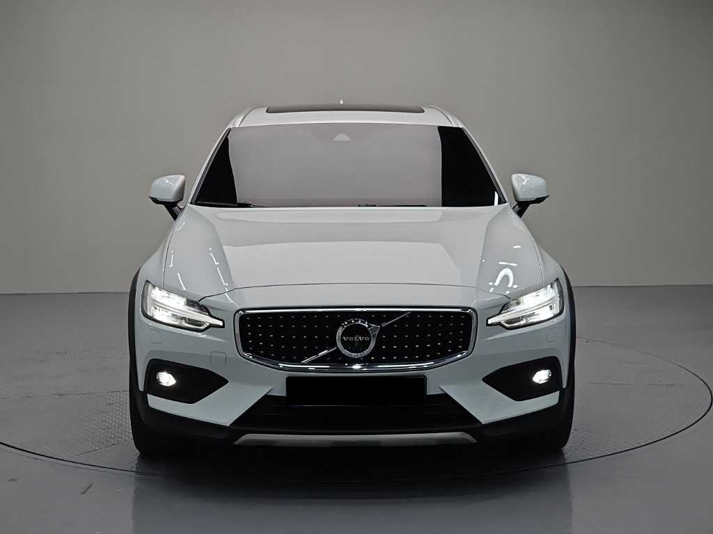 Volvo V60 — photo 02