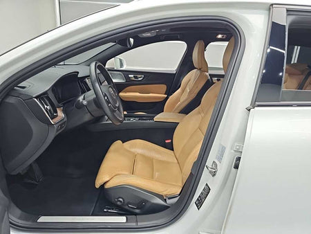 Volvo V60 — photo 11