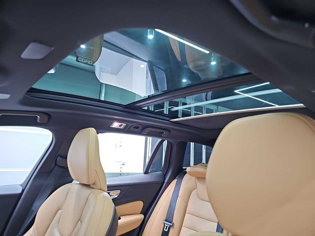 Volvo V60 — photo 14