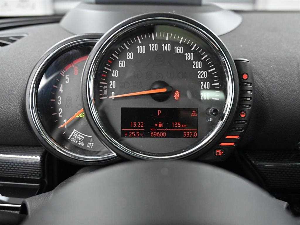 Mini Clubman — photo 08