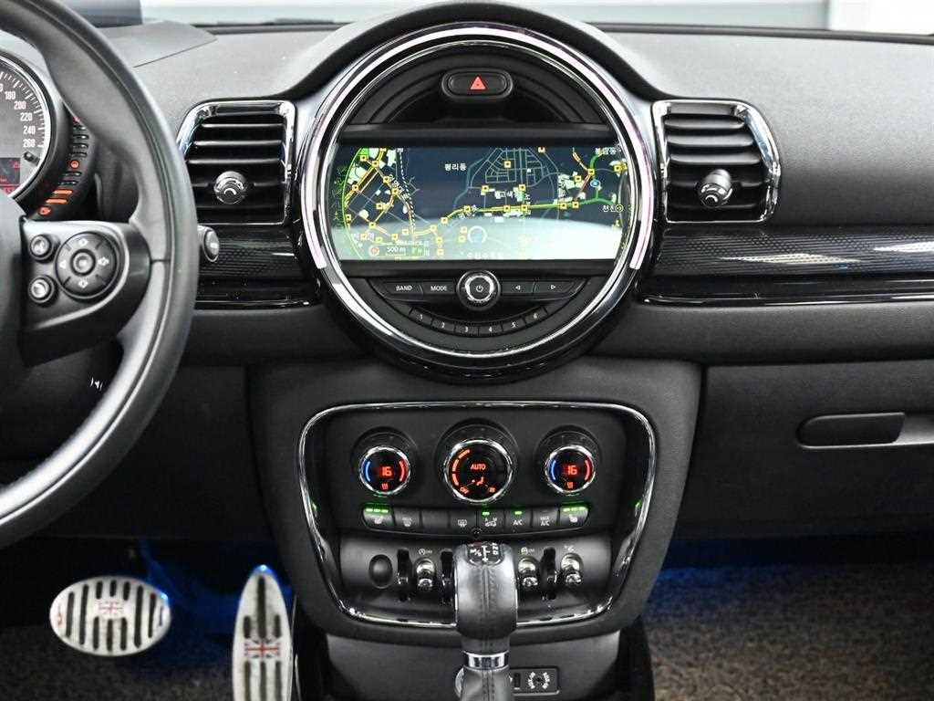 Mini Clubman — photo 14