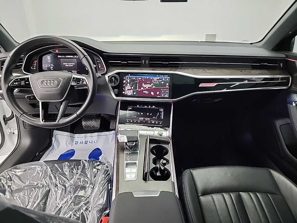 Audi A6 — photo 07