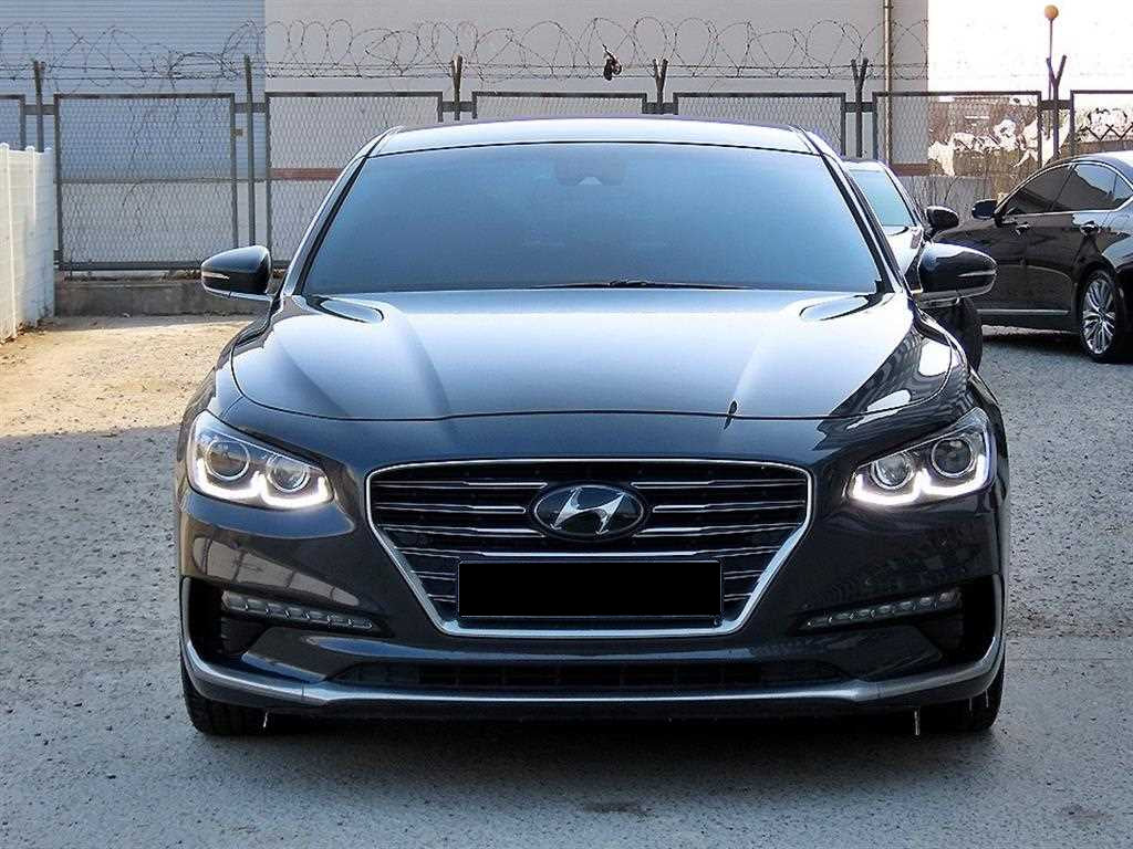 Hyundai Grandeur — photo 01