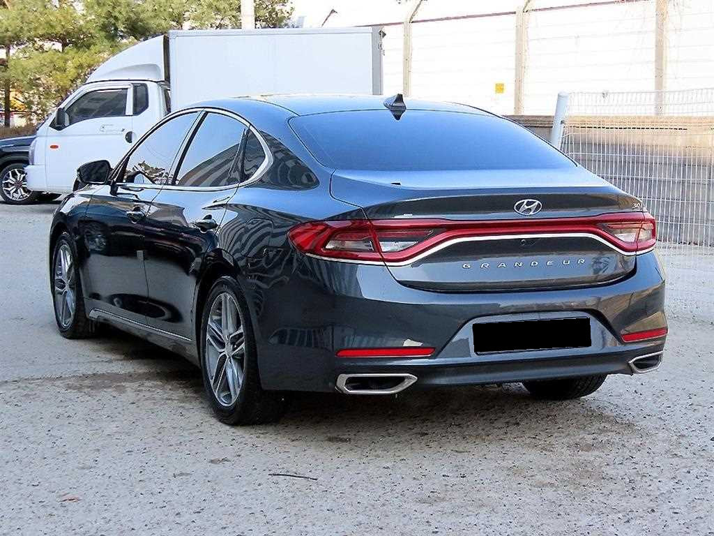 Hyundai Grandeur — photo 03