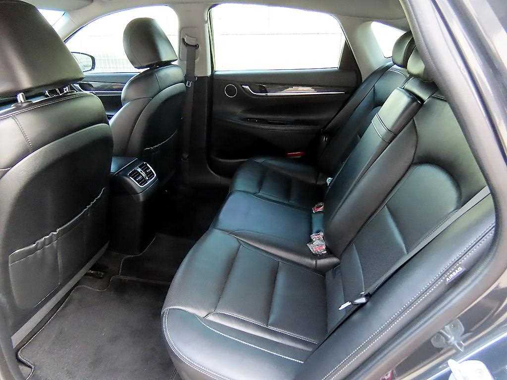 Hyundai Grandeur — photo 06