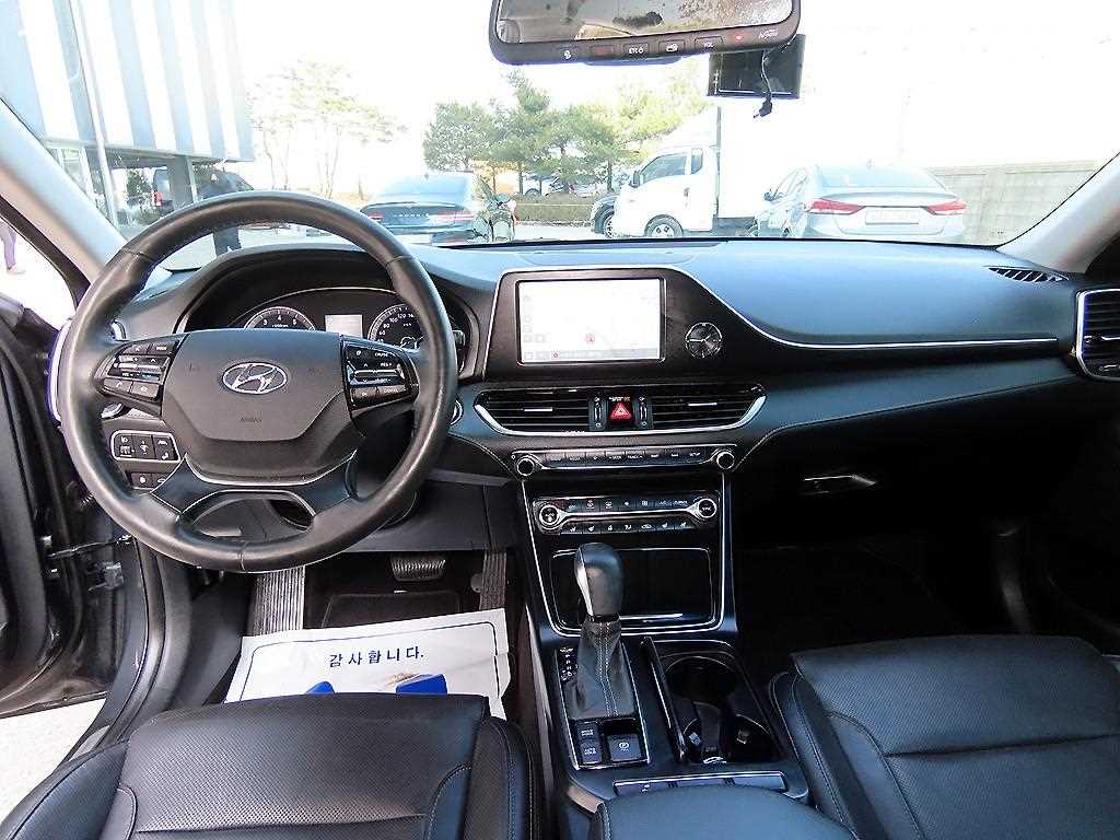 Hyundai Grandeur — photo 07