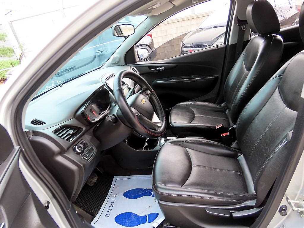 CHEVROLET Spark — photo 05