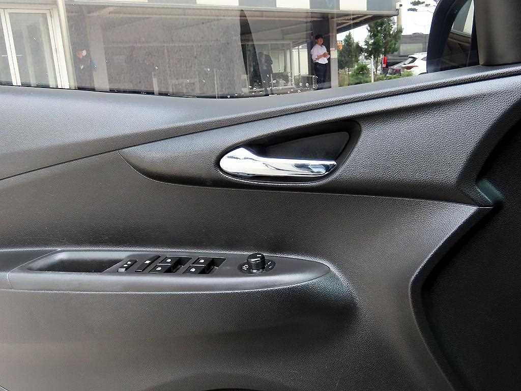 CHEVROLET Spark — photo 11