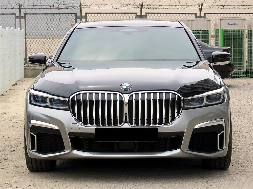 BMW 7-Series — photo 01
