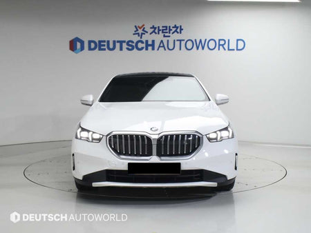 BMW 5-Series — photo 03