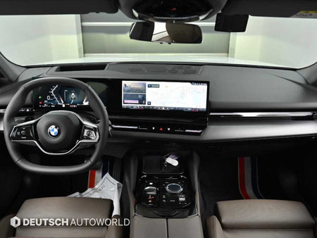 BMW 5-Series — photo 07