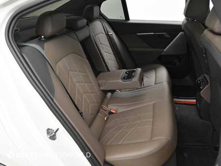 BMW 5-Series — photo 12