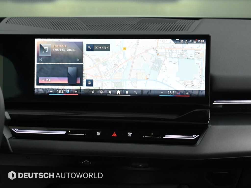 BMW 5-Series — photo 14