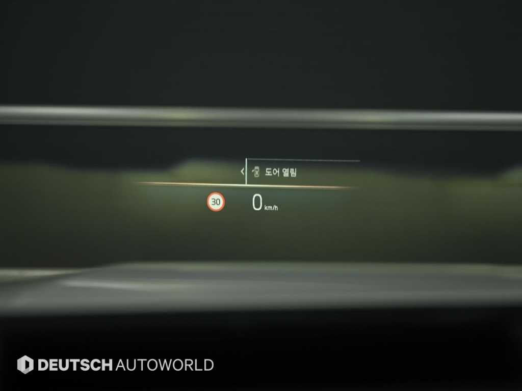 BMW 5-Series — photo 17