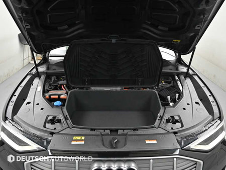Audi e-tron — photo 06